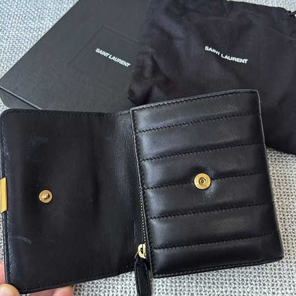 YSL Yves Saint Laurent black leather wallet - Picture 6 of 13